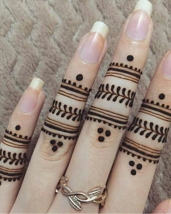 Simple Finger Mehndi Design